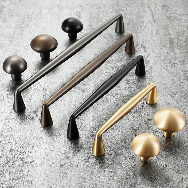 Restoration Hardware Furniture Used - Perillas y tiradores de armario de