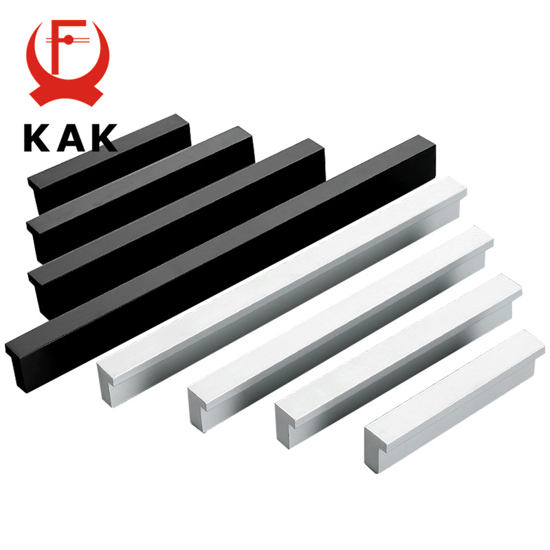 KAK-tiradores negros de estilo - Restoration Hardware Furniture Used reseña y precio